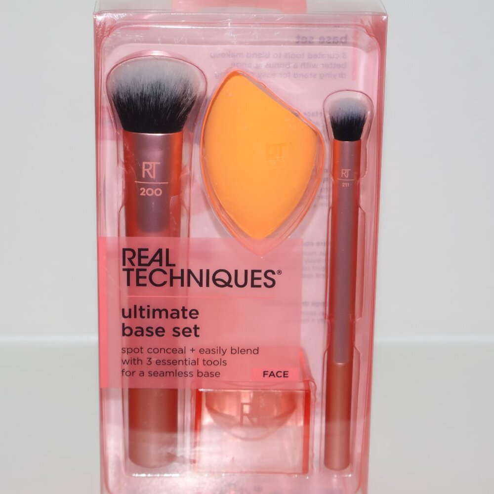 Real Techniques Ultimate Base Set 200 Brush 211 Brush Sponge & Drying Stand New